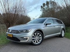 Volkswagen Passat Variant - 1.4 TSI GTE Highline / Automaat / Clima / Navigatie / 18"inch LM-Velg / CC / PDC /Trekhaak