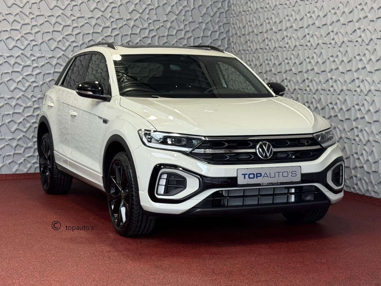 Volkswagen T-Roc - 1.5 TSI 150PK R-LINE PANORAMA ✅ NIEUWE AUTO ✅ BLACKLINE EVO IQ LIGHT ALCANTARA ELEK.KLEP C - AutoWereld.nl