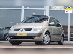 Renault Grand Scénic - 2.0i 16V Privilège Luxe Automaat Panoramadak Trekhaak 7-p
