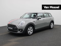 MINI Clubman - 1.5 Cooper Essential AUTOMAAT | Cruise Controle | Achteruitrij Camera | Navigatie | Stoelv