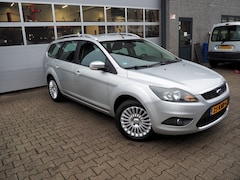Ford Focus Wagon - 1.8 16V Limited CLIMA NAVI PARKEER S. TREKH