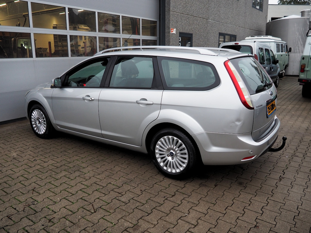 Ford Focus Wagon - 1.8 16V Limited CLIMA NAVI PARKEER S. TREKH