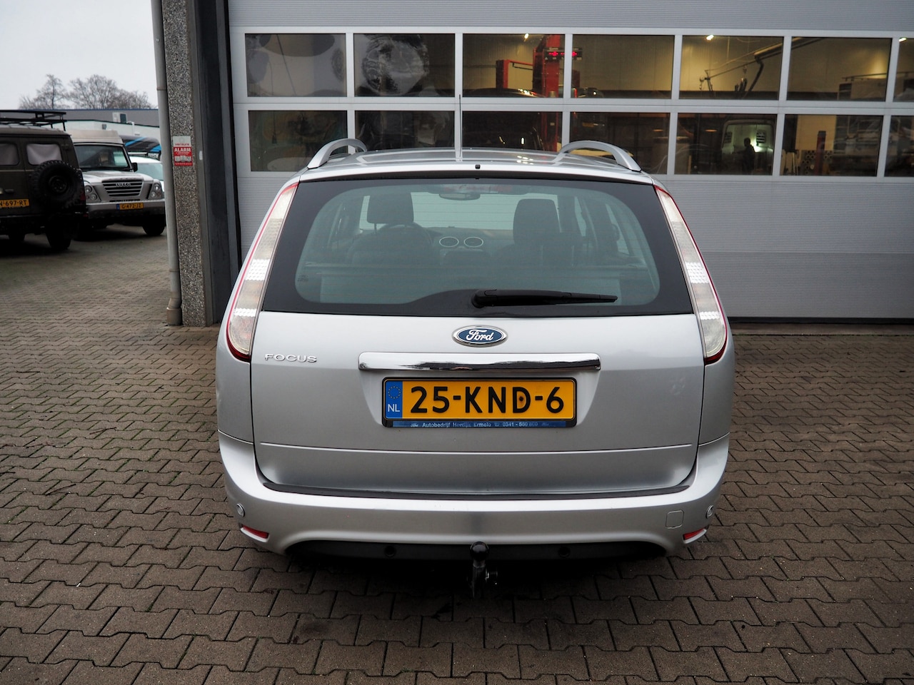 Ford Focus Wagon - 1.8 16V Limited CLIMA NAVI PARKEER S. TREKH.