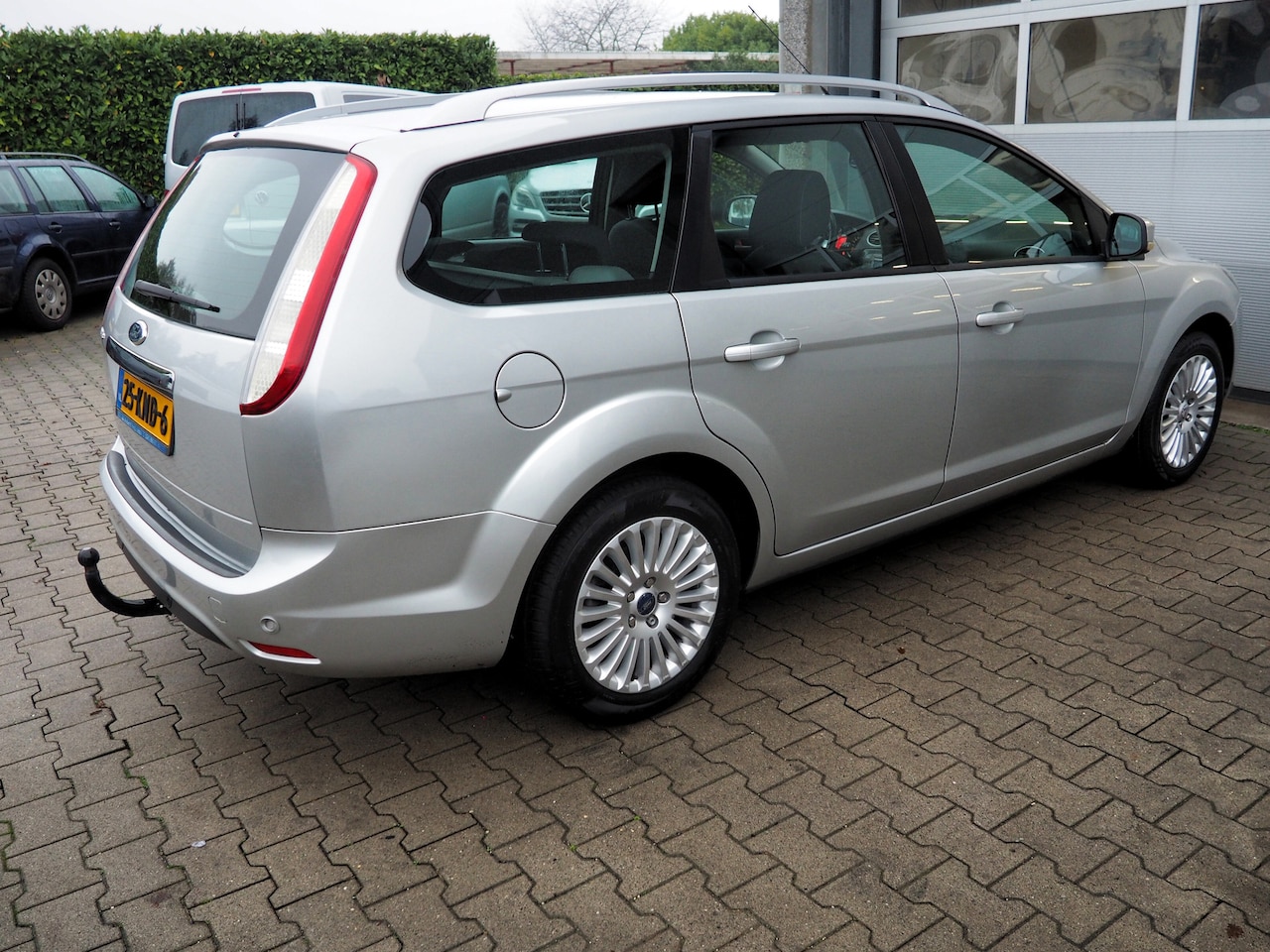 Ford Focus Wagon - 1.8 16V Limited CLIMA NAVI PARKEER S. TREKH