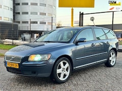Volvo V50 - 1.8 Exclusive|XENON|NAVI|LEDER