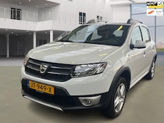 Dacia Sandero Stepway - 0.9 TCe Bi-Fuel Lauréate|LPG|2DE EIG|ORIGINEEL NL|LAGE KM MET NAP|TOPONDERHOUDEN|BOEKJES|
