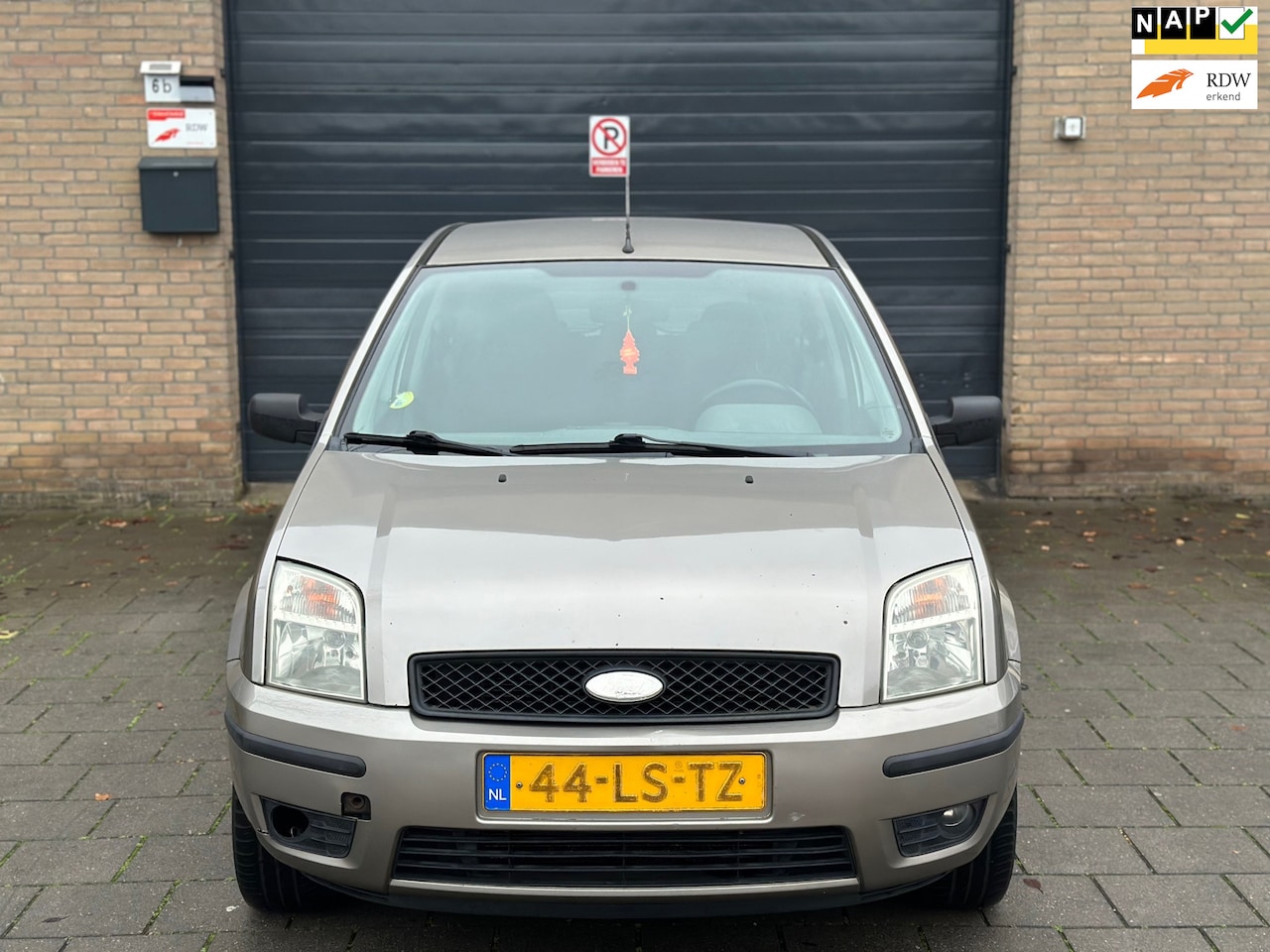 Ford Fusion - 1.4-16V Core Automaat Apk Airco Elektrisch pakket - AutoWereld.nl