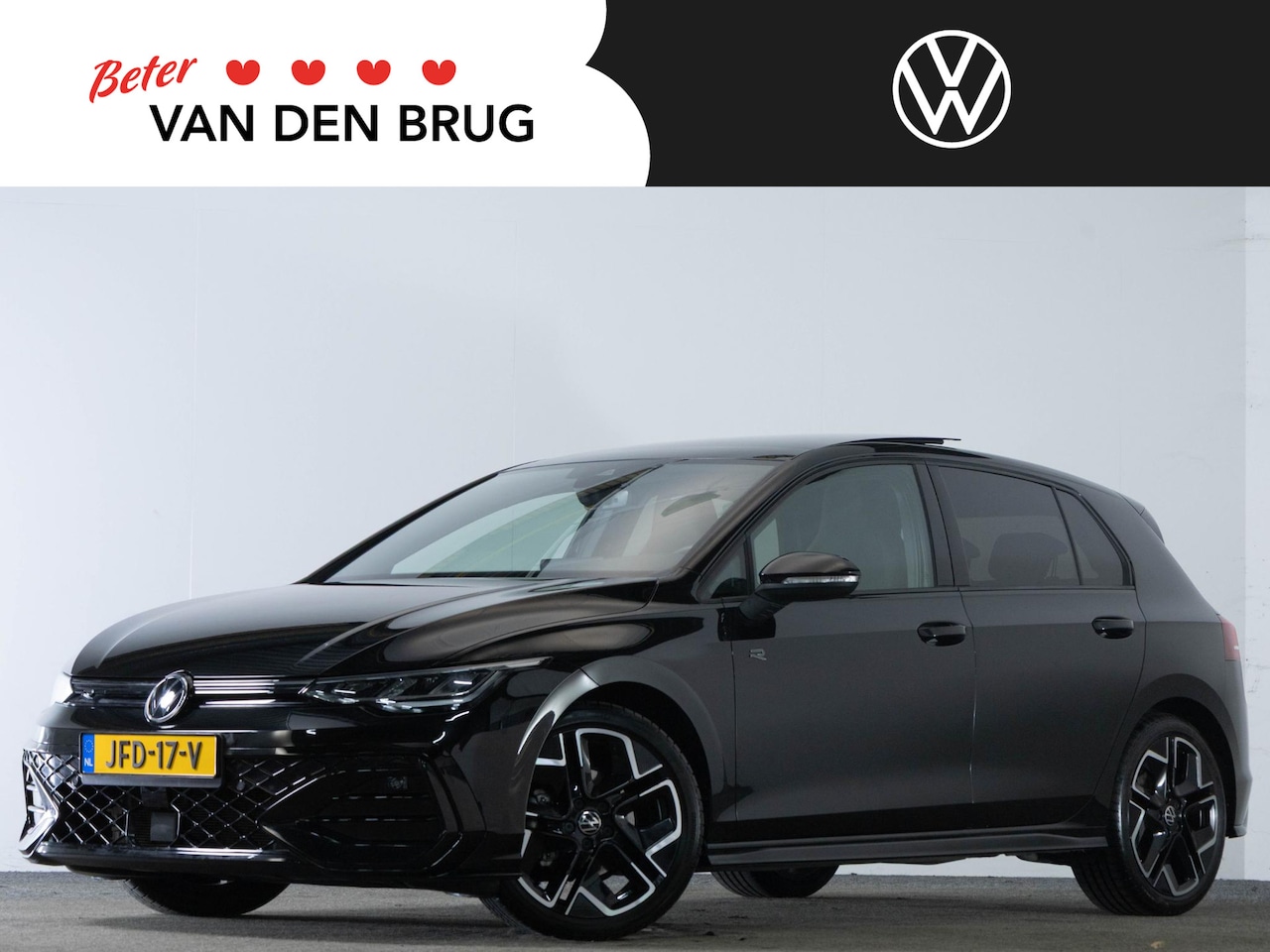 Volkswagen Golf - R-Line 1.5 eTSI 150pk DSG 150 PK DSG | Panoramadak | LED | Camera | Stoelverwarming | Spie - AutoWereld.nl