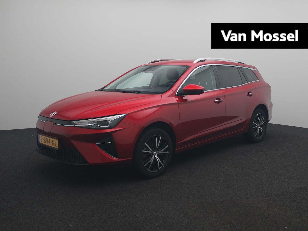 MG MG5 - Standard Range Luxury 50 kWh | Navi | Apple CarPlay | Camera | Led Koplampen | Stoelverwar - AutoWereld.nl