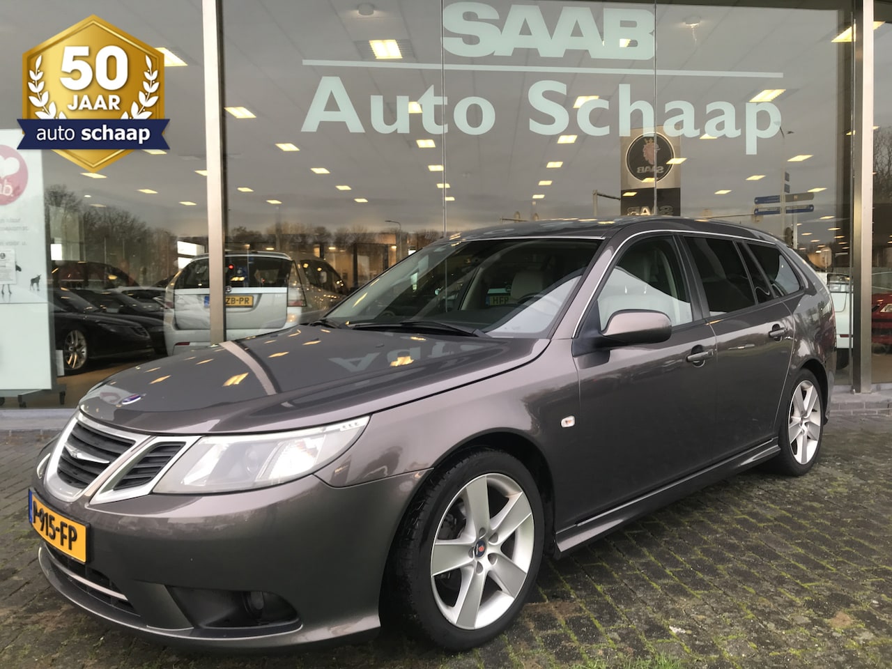 Saab 9-3 - Estate 1.8t Vector M2008 | Rijklaar incl garantie | Donker glas Trekhaak 17 inch Sportstoe - AutoWereld.nl