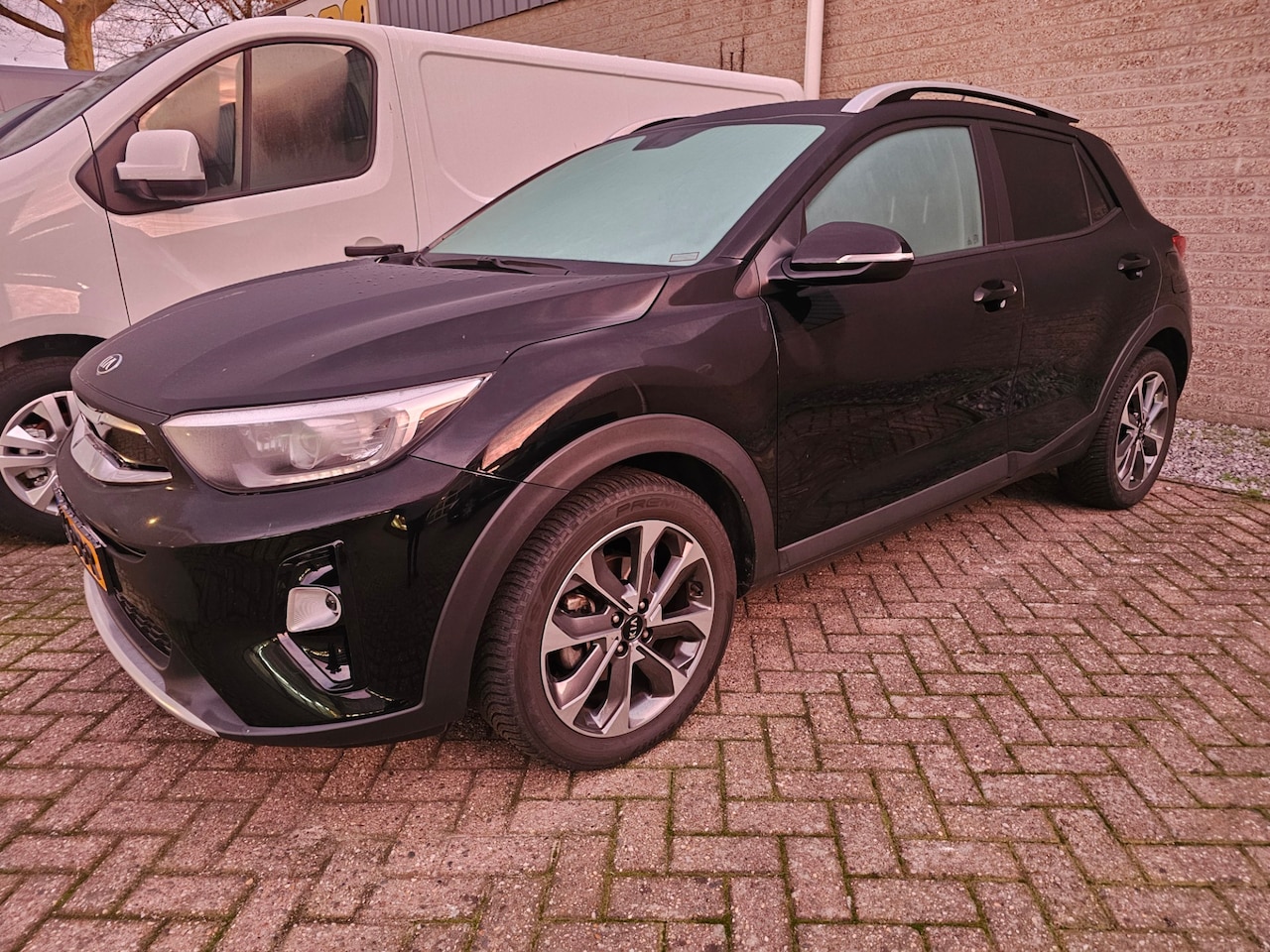 Kia Stonic - 1.0 T-GDi DynamicPlusLine 1.0 T-GDi DynamicPlusLine - AutoWereld.nl