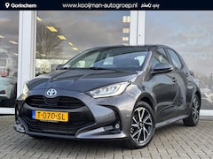 Toyota Yaris - 1.5 Hybrid Dynamic | 1e Eigenaar | Nieuw Geleverd & Onderhouden | Parkeersensoren achter |
