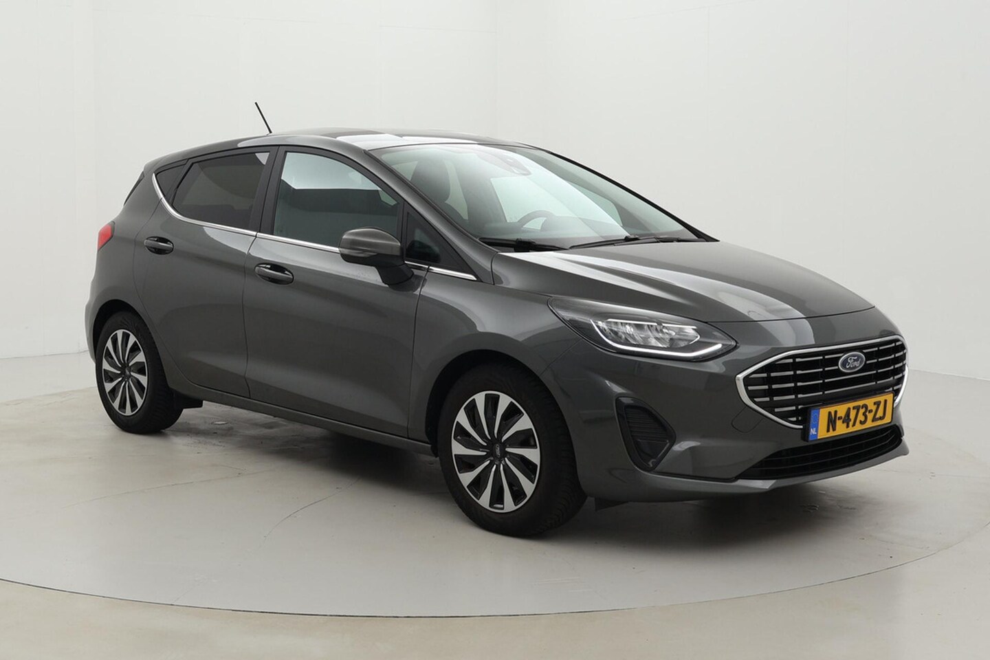 Ford Fiesta - 1.0 EcoBoost Hybrid Titanium | Apple Carplay / Android Auto | Stoel-/stuurverwarming | Ver - AutoWereld.nl