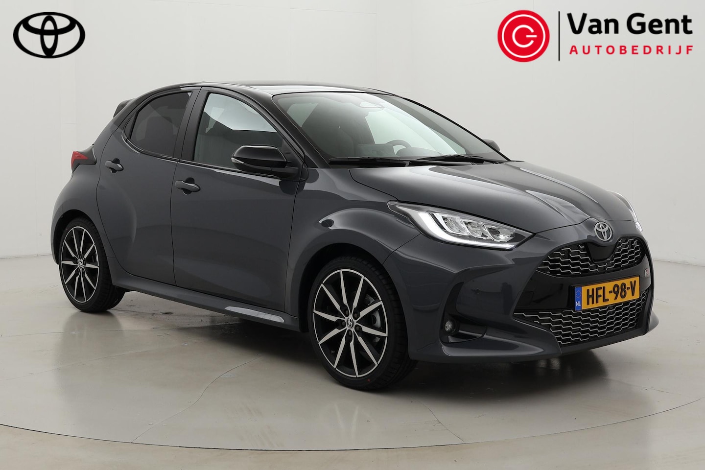 Toyota Yaris - 1.5 Hybrid 130 GR Sport | Panoramadak | Navigatie | Dodehoek detectie | JBL | Stoel-/stuur - AutoWereld.nl