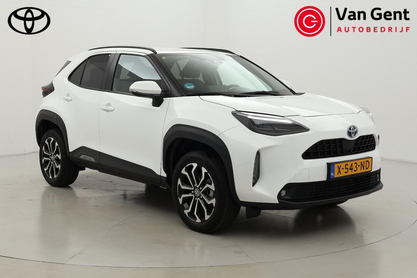 Toyota Yaris Cross - 1.5 Hybrid Dynamic | Navigatie | Adaptive Cruise | Keyless | 17 inch | Full LED | Apple Ca - AutoWereld.nl
