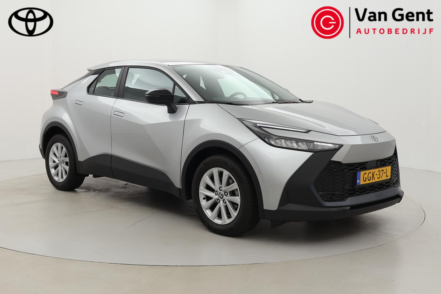 Toyota C-HR - 1.8 Hybrid 140 Active | Navigatie | Dodehoek detectie | Apple Carplay / Android Auto | Ada - AutoWereld.nl