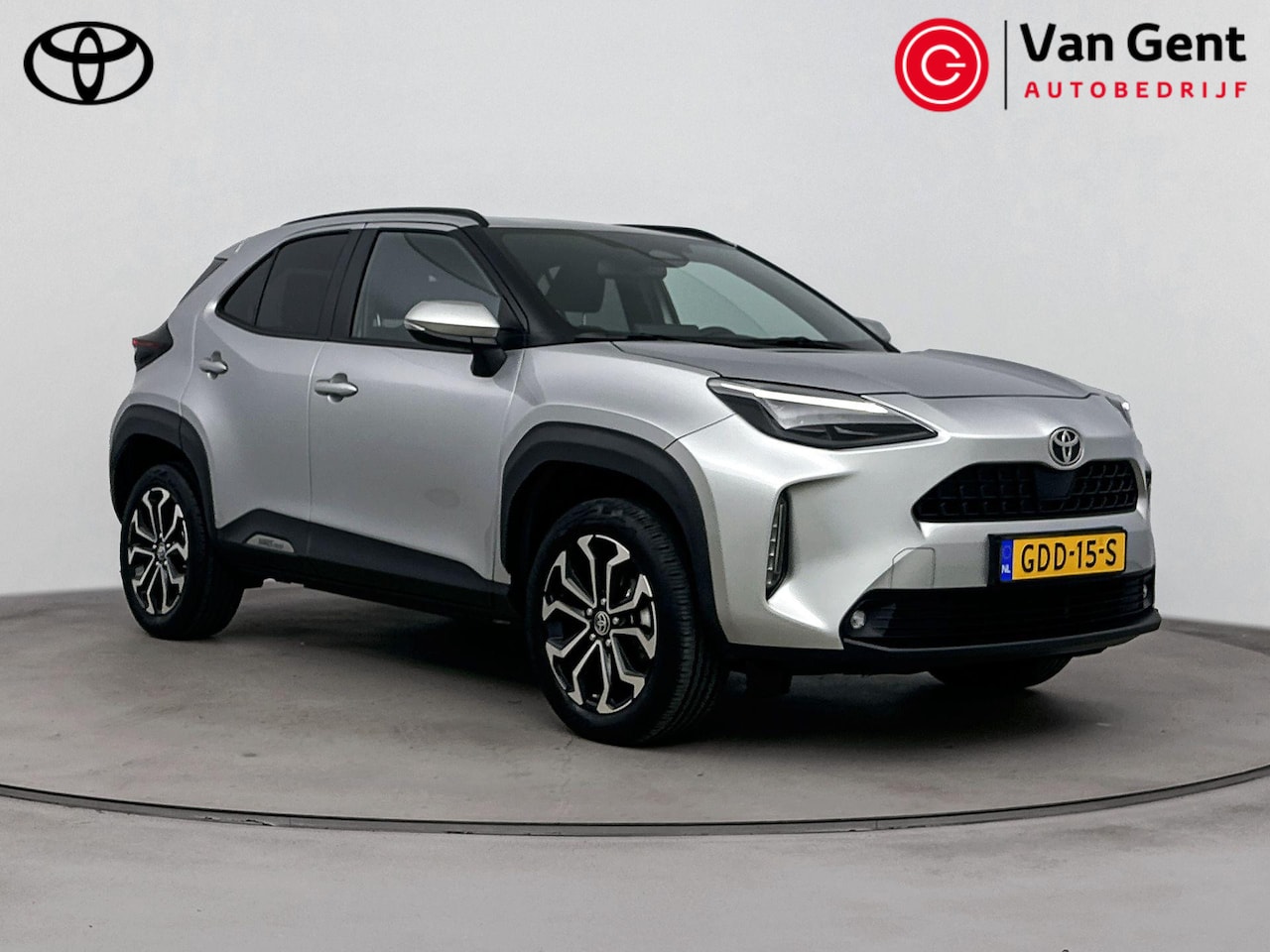 Toyota Yaris Cross - 1.5 Hybrid 115 First Edition | Navigatie | Adaptive Cruise | Full LED | 17 inch | Keyless - AutoWereld.nl