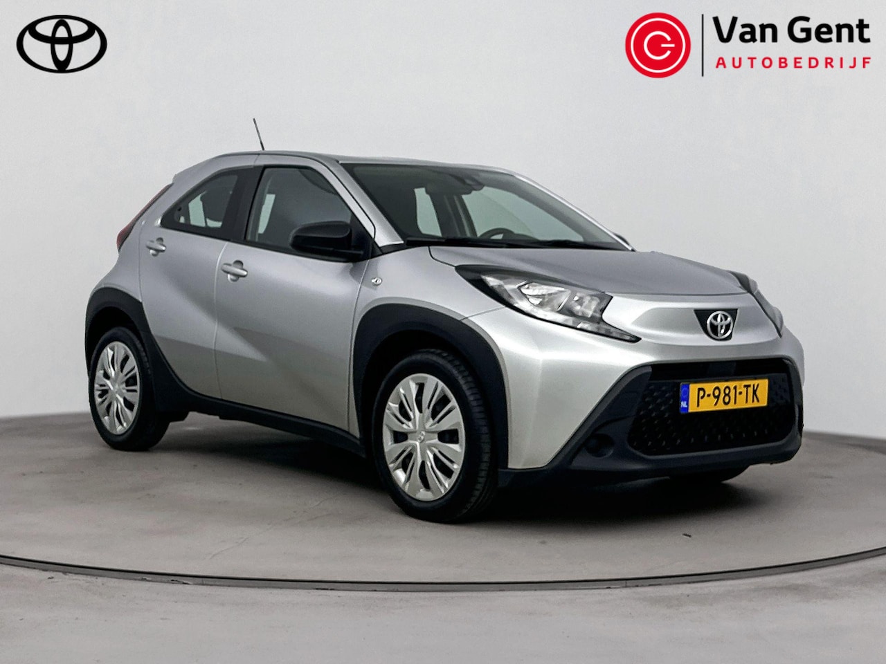Toyota Aygo X - 1.0 VVT-i MT Play | Apple Carplay / Android Auto | Adaptive Cruise | Airco | Camera | Rijs - AutoWereld.nl