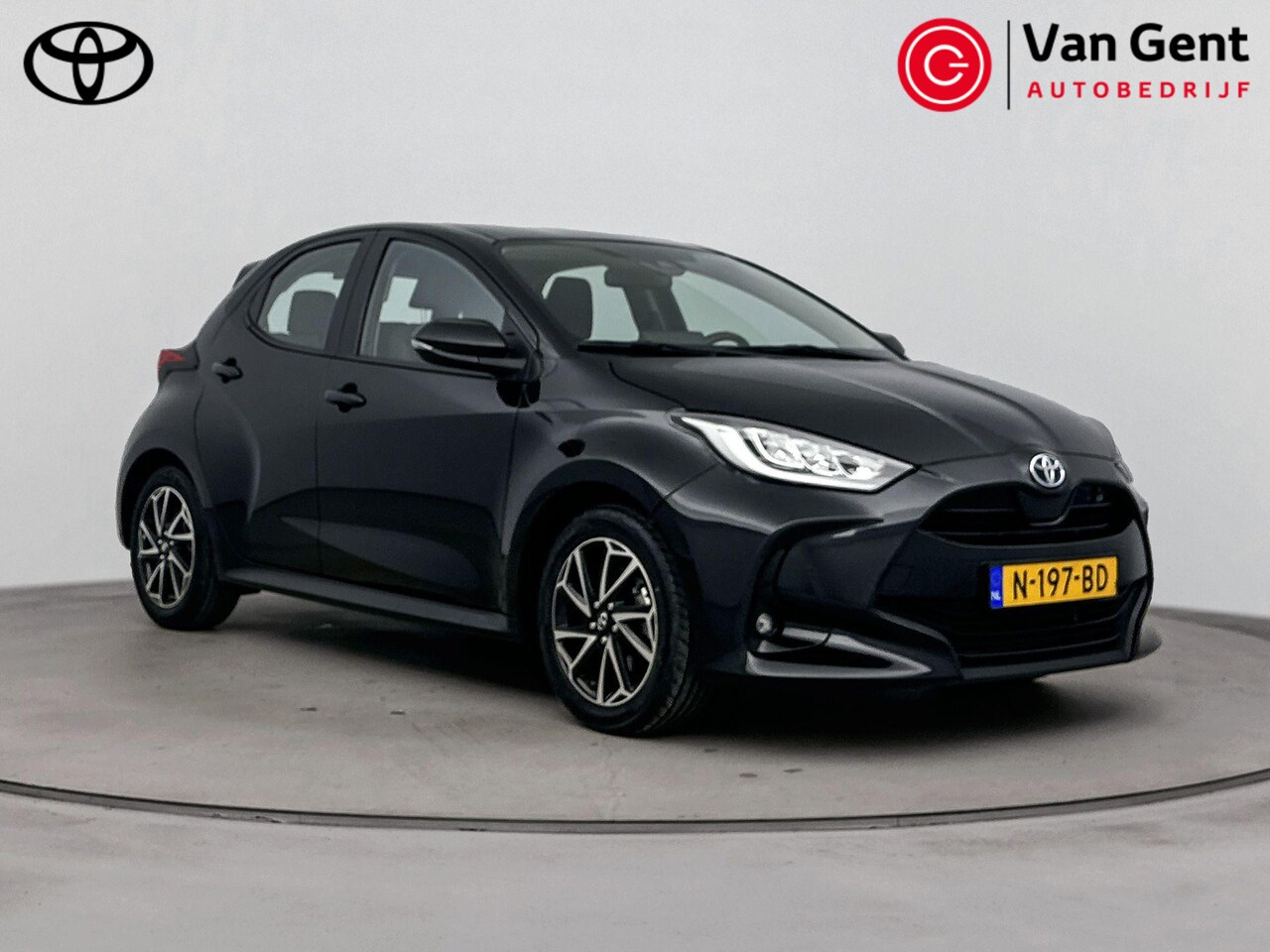 Toyota Yaris - 1.5 Hybrid Dynamic | Apple Carplay / Android Auto | Keyless | Adaptive Cruise | Clima | Ca - AutoWereld.nl