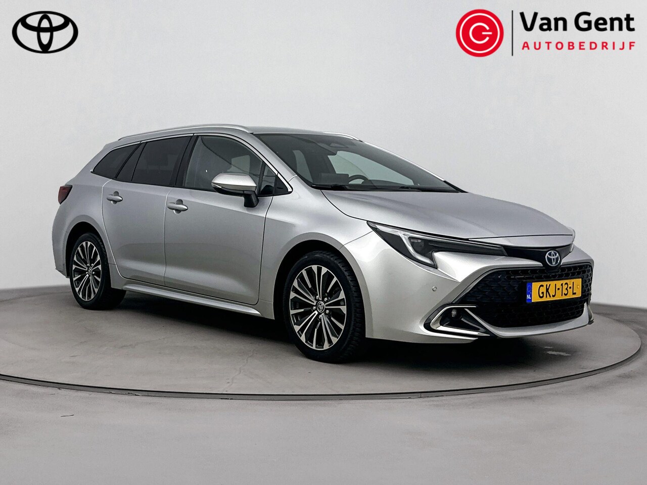 Toyota Corolla Touring Sports - Hybrid 140 Dynamic | Navigatie | Apple Carplay / Android Auto | Stoelverwarming | Adaptive - AutoWereld.nl