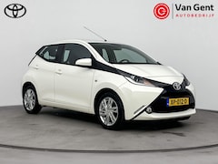 Toyota Aygo - 1.0 VVT-i x-play | Airco | Camera | Elektrische ramen voor | 15 inch | Bluetooth