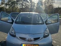 Toyota Aygo - 1.0-12V +