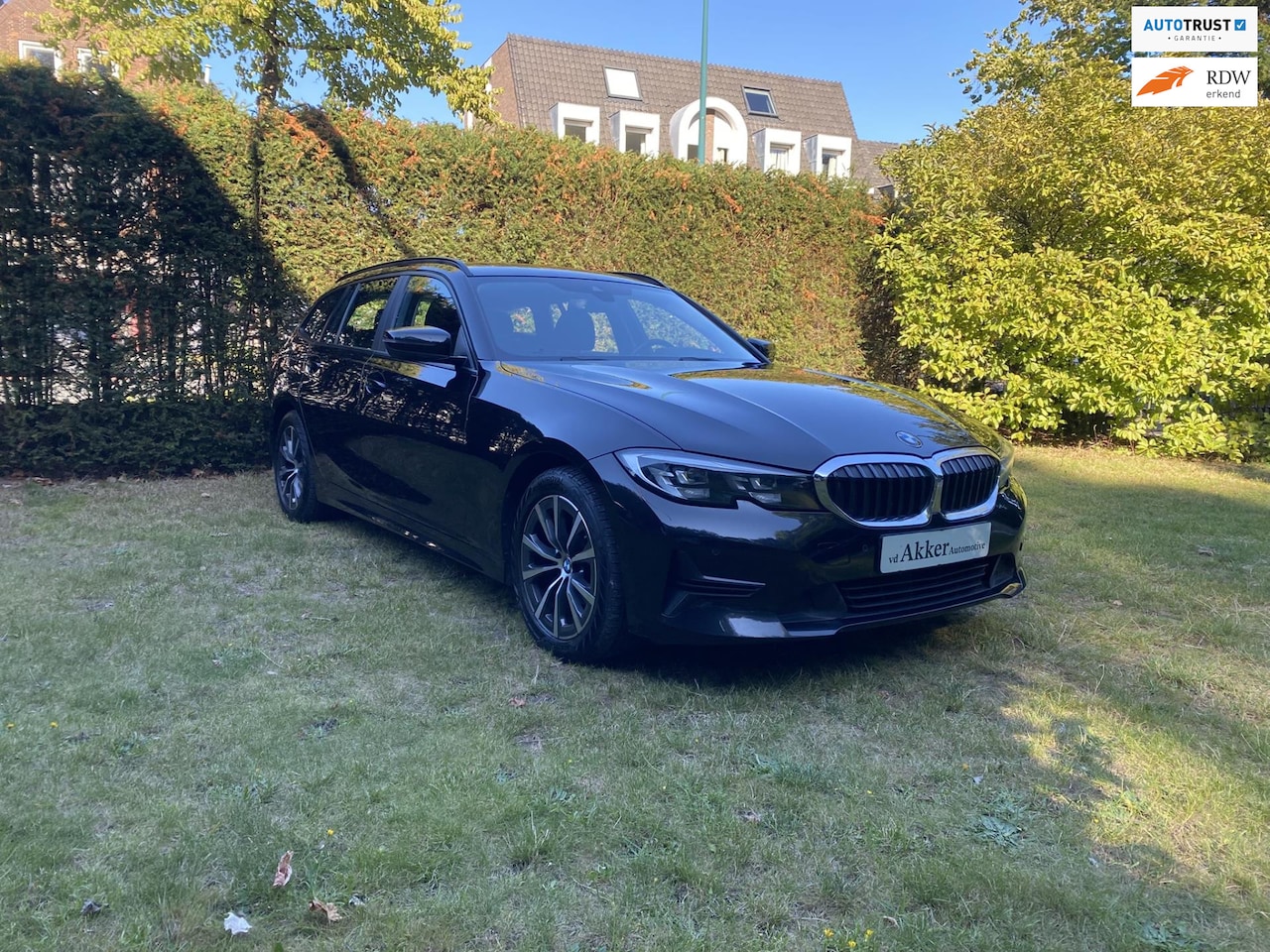 BMW 3-serie Touring - 316d Business Edition Plus I 1ste Eig I Dealer ond I Trekhaak I BTW I Apple I 12 Mnd gar I - AutoWereld.nl