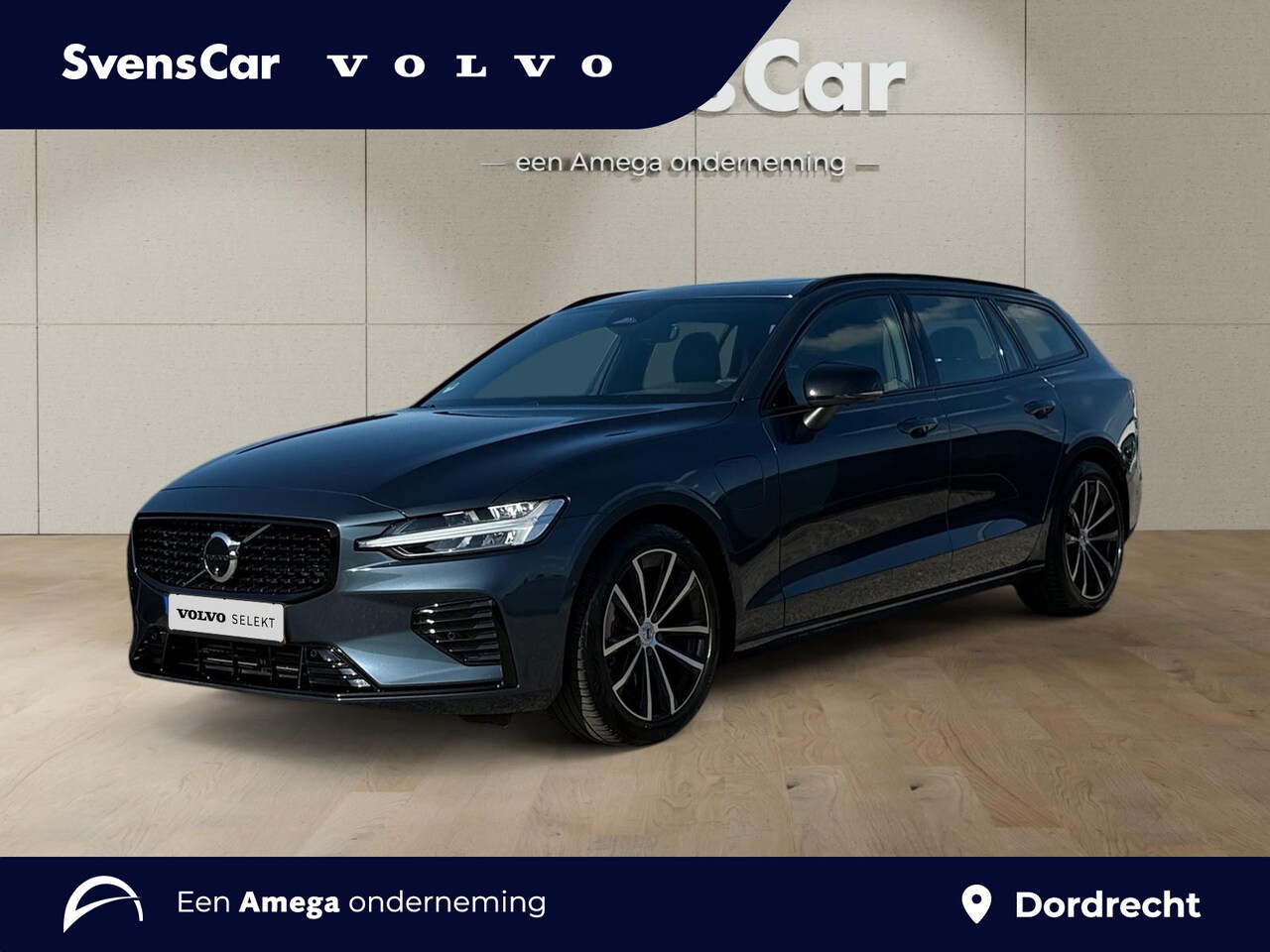 Volvo V60 - 2.0 T6 Plug-in hybrid AWD Plus Dark | Trekhaak | Panoramadak | Sportstoelen | Harman/Kardo - AutoWereld.nl