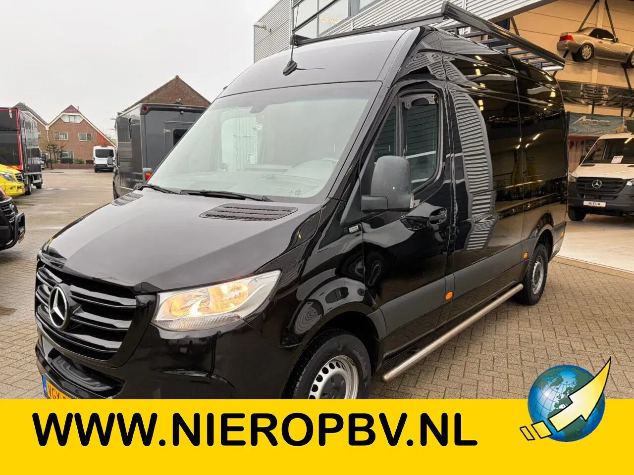 Mercedes-Benz Sprinter - 316CDI L2H2 Automaat Airco Cruisecontrol Applecarplay 3500KG Trekhaak - AutoWereld.nl