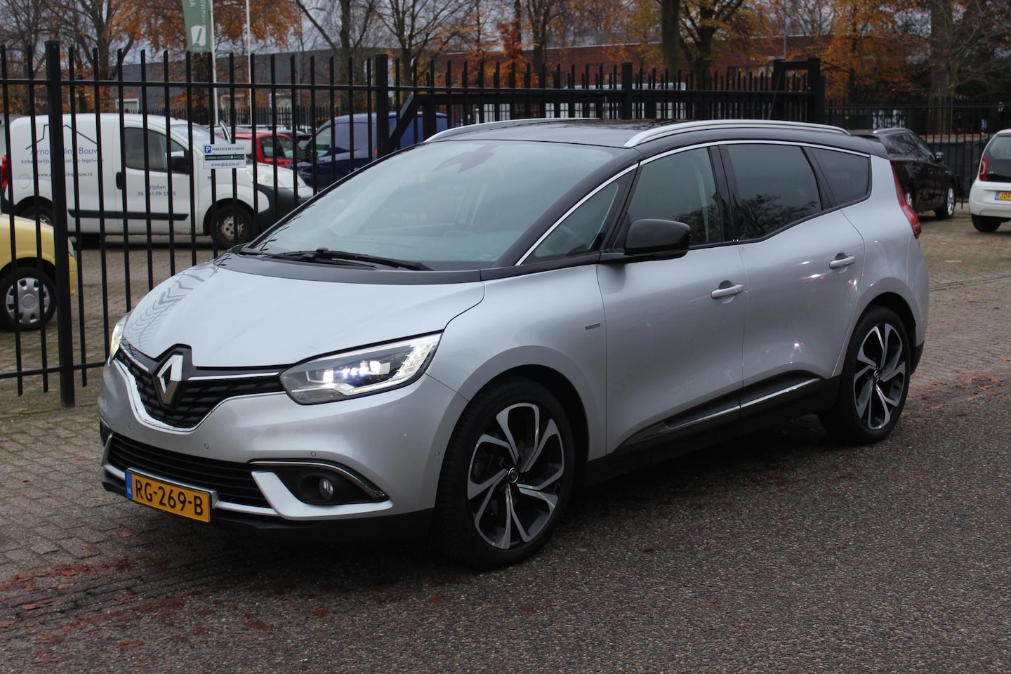 Renault Grand Scénic - 1.5 dCi Bose Hybrid Assist 1.5 dCi Bose Hybrid Assist - AutoWereld.nl