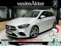 Mercedes-Benz B-klasse - 180 AMG // Trekhaak // Camera // Elek. Achterklep // Carplay // LED Koplampen // Navigatie