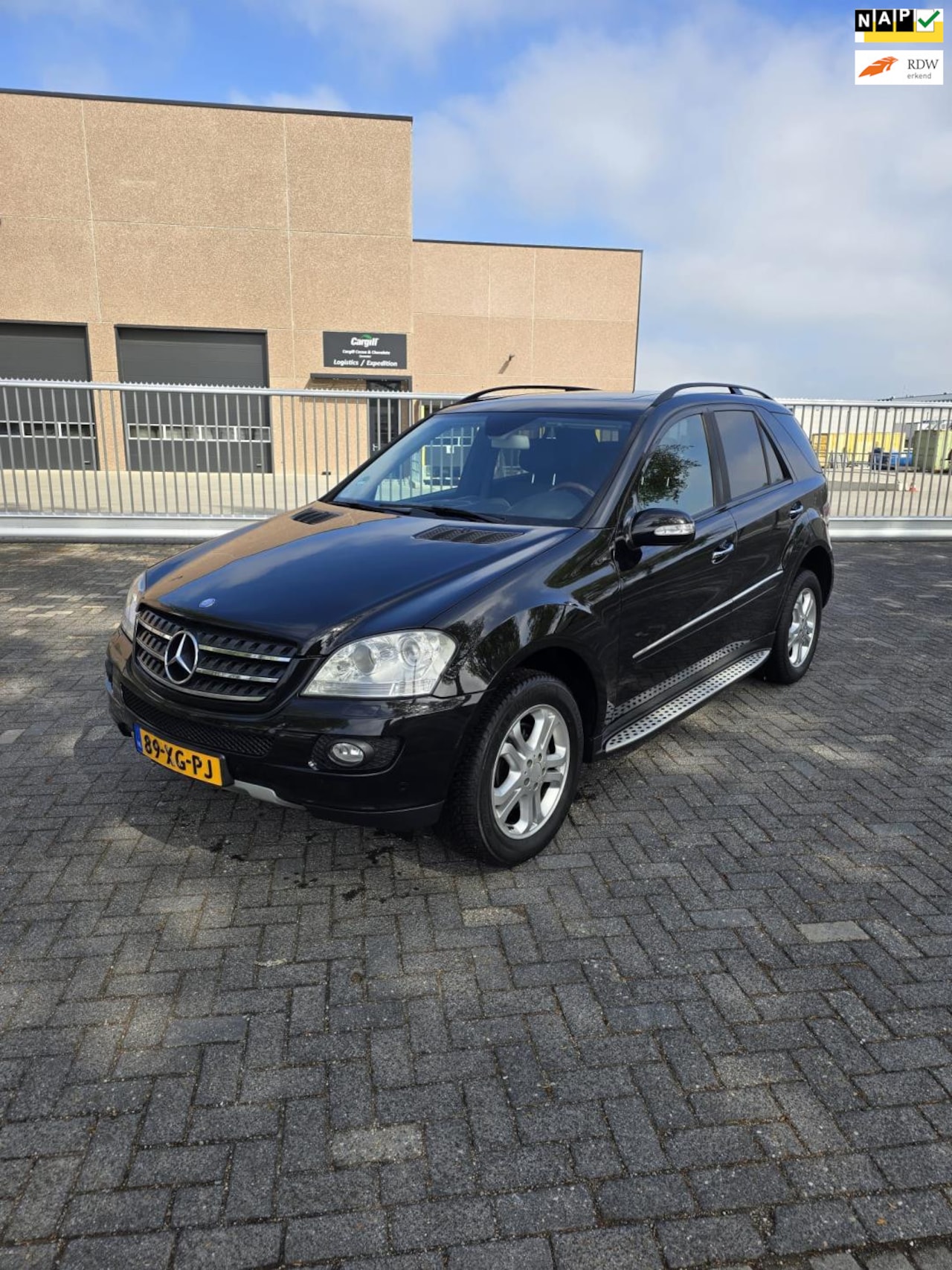 Mercedes-Benz M-klasse - 320 CDI 4matic apk luxe uitvoering zo mee! - AutoWereld.nl