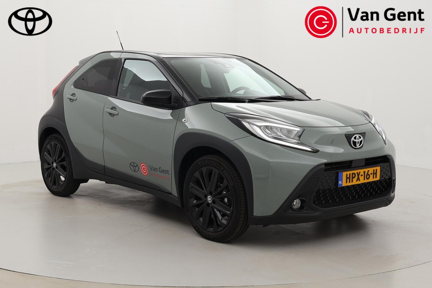 Toyota Aygo X - 1.0 VVT-i MT Pulse | Apple Carplay / Android Auto | Adaptive Cruise | LED | Clima | Camera - AutoWereld.nl