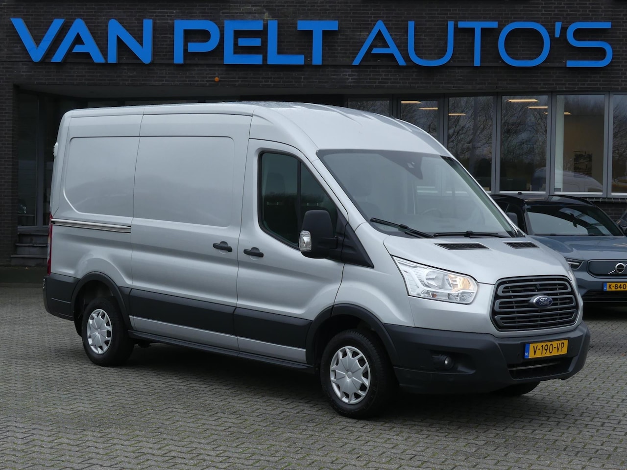 Ford Transit - 310 2.0 TDCI 130PK L2H2 Trend / Carplay / 3P / Cruisecontrol - AutoWereld.nl