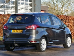 Ford B-Max - 1.0 EcoBoost Titanium | verwarmde voorruit | achteruitrijcamera | trekhaak