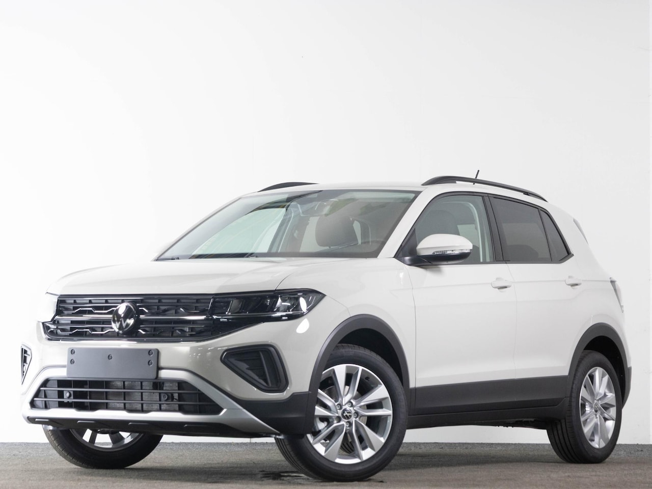 Volkswagen T-Cross - Life Edition 1.0 TSI 116 PK DSG | Achteruitrijcamera | Trekhaak | Stoelverwarming | - AutoWereld.nl