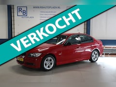 BMW 3-serie - 318i AUTOMAAT / NAP / RED ALERT