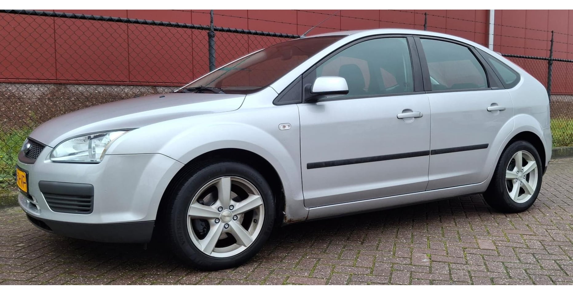 Ford Focus - 1.6-16V Trend 1.6-16V Trend - AutoWereld.nl