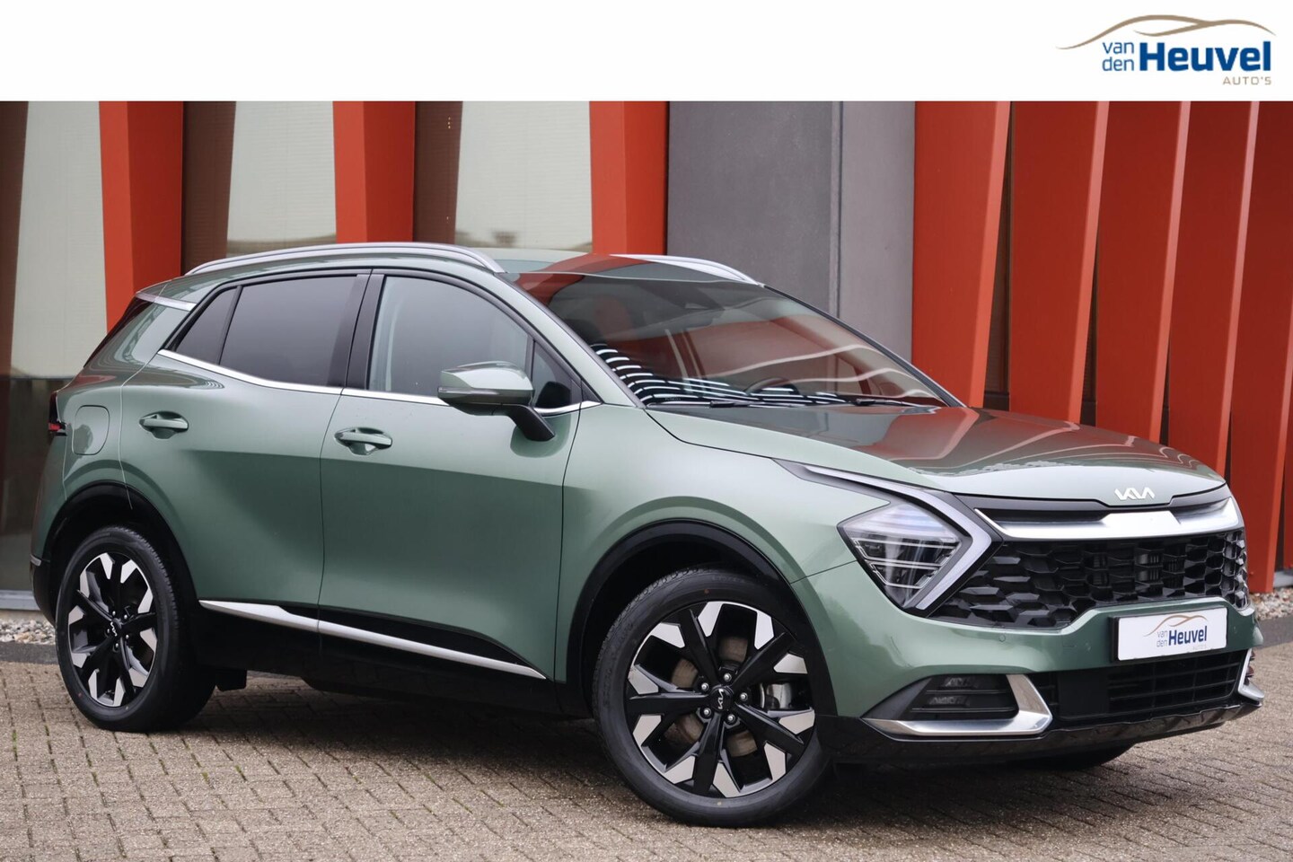 Kia Sportage - 1.6 T-GDi Plug-in Hybrid AWD DynamicLine | 19 Inch | Adaptieve Cruise Control | Camera | S - AutoWereld.nl