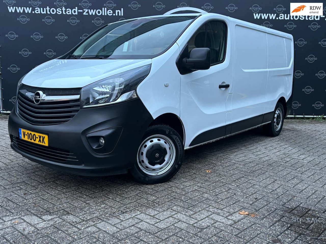 Opel Vivaro - 1.6 CDTI L2H1 NL-Auto/ 1ste Eigenaar /3 Zits / NAP / APK / Navi / Euro 6 - AutoWereld.nl