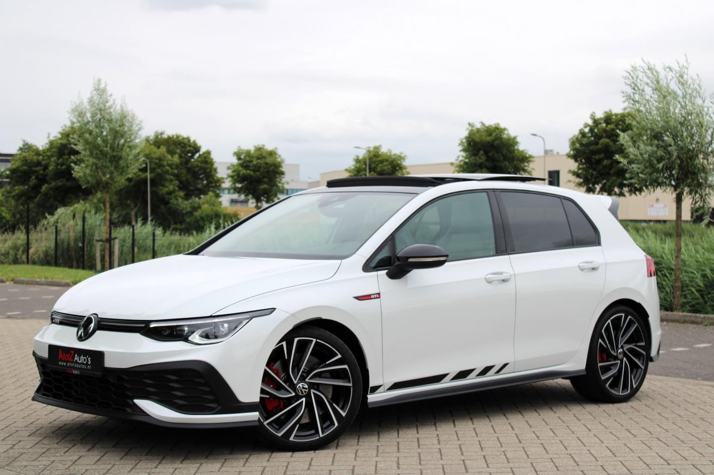 Volkswagen Golf - 2.0 TSI GTI Clubsport lPANOlSFEERlIQLIGHT - AutoWereld.nl
