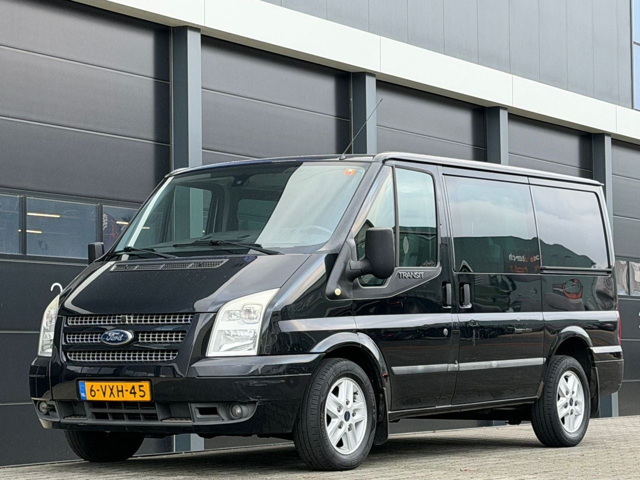 Ford Transit - 2.2 TDCI Navi Camera DC 5-PERS * MARGE * - AutoWereld.nl
