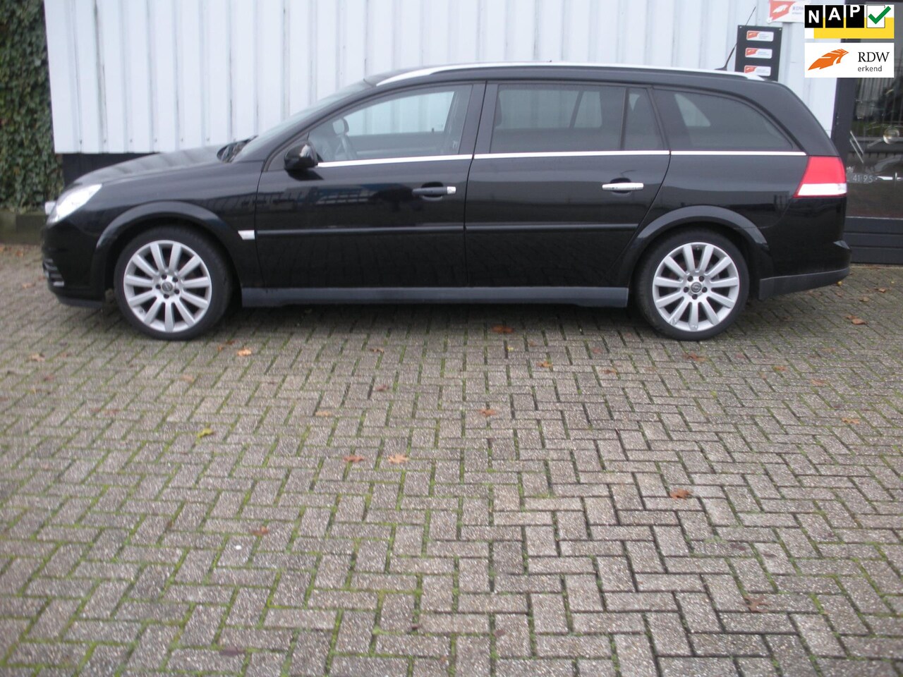 Opel Vectra Wagon - 1.8-16V Executive 1.8-16V Executive - AutoWereld.nl