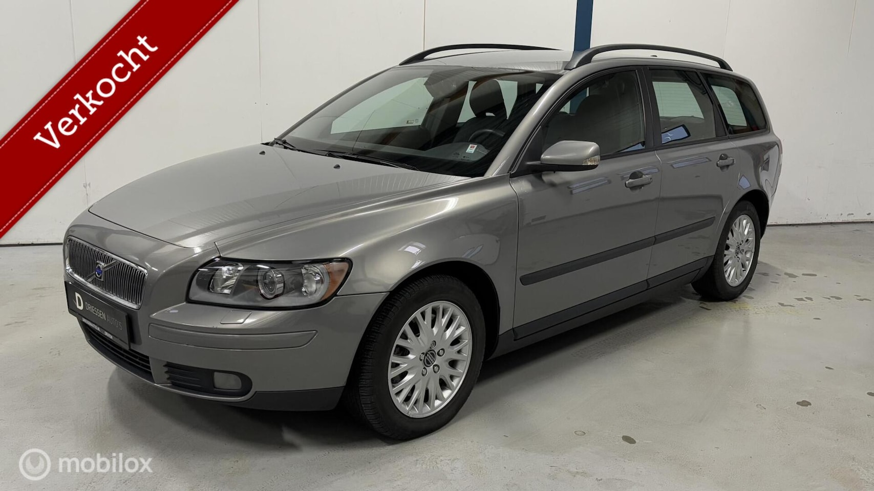 Volvo V50 - 2.5 T5 Kinetic UNIEK 57.000KM / HISTORIE COMPLEET - AutoWereld.nl