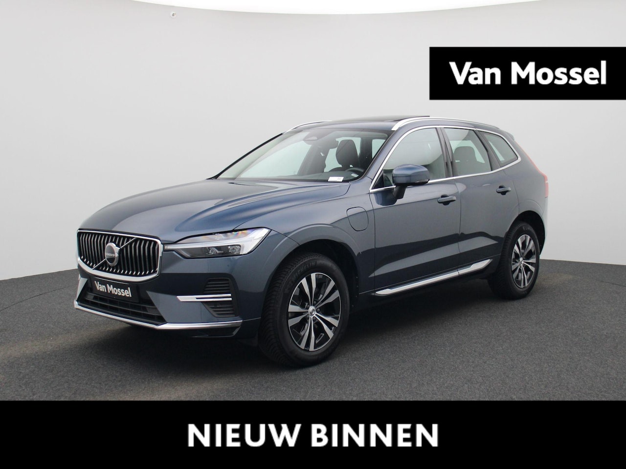 Volvo XC60 - 2.0 Recharge T6 AWD Business Pro | Trekhaak | Navigatie | Apple Carplay / Android Auto | V - AutoWereld.nl