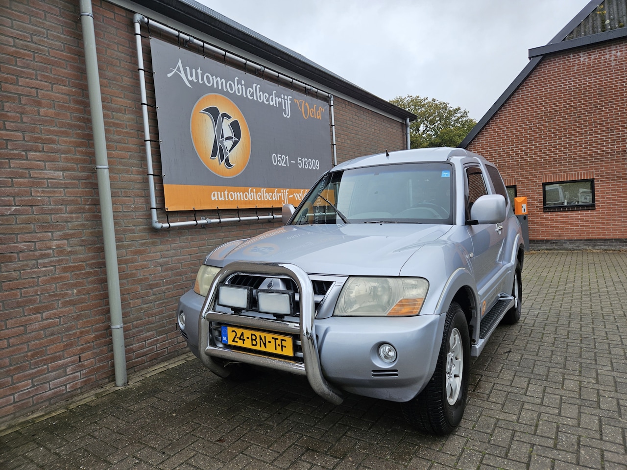 Mitsubishi Pajero - 3.2 Di-D GLS HR 3.2 Di-D GLS HR - AutoWereld.nl