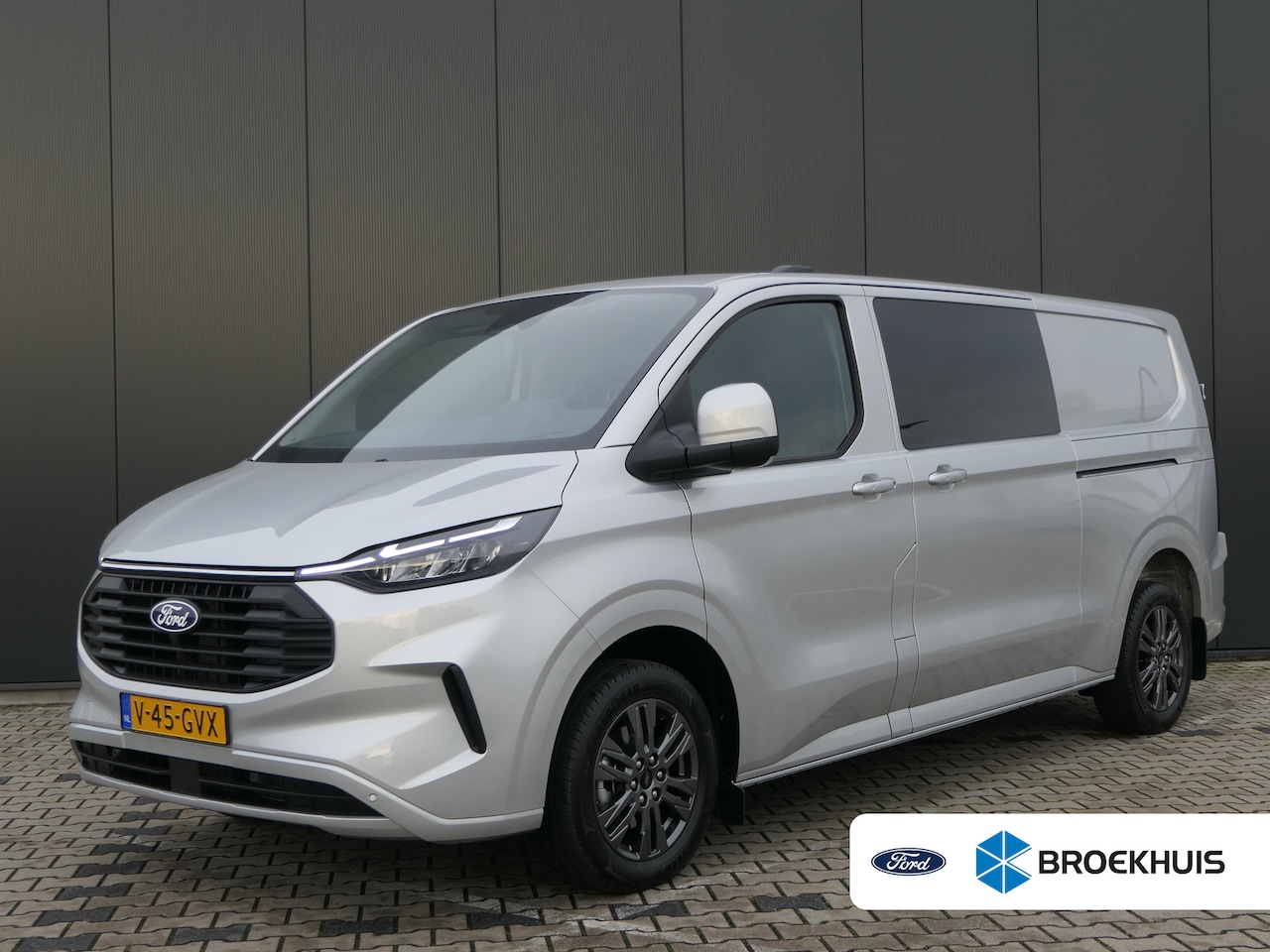 Ford Transit Custom - 320 2.0 TDCI 136pk Automaat L2H1 Limited DC Dubbele Cabine | Trekhaak | 6-Persoons ! | Sto - AutoWereld.nl