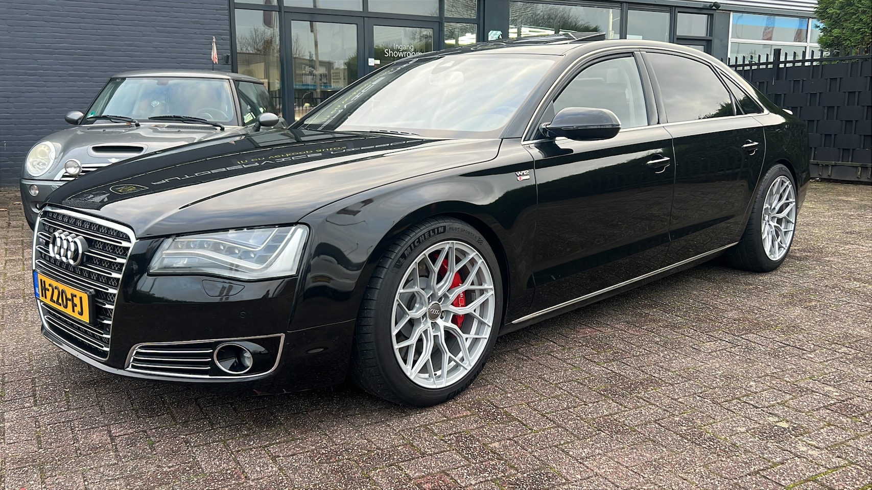 Audi A8 - 6.3 W12 quattro Lang Pro Line+ - AutoWereld.nl