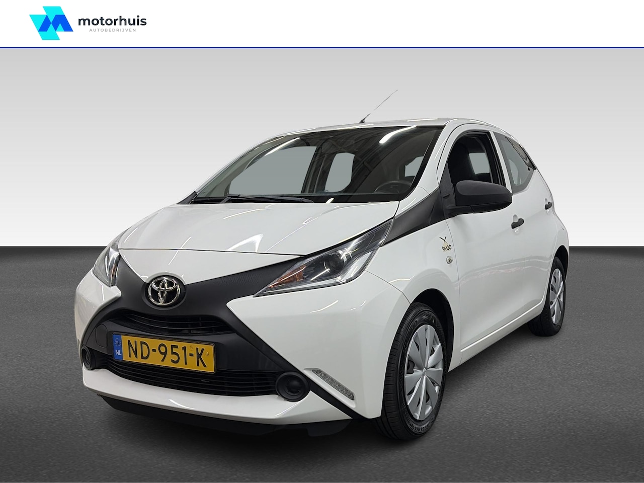 Toyota Aygo - 1.0 VVT-i 69PK 5DRS X-NOW AIRCO CARKIT NAP - AutoWereld.nl