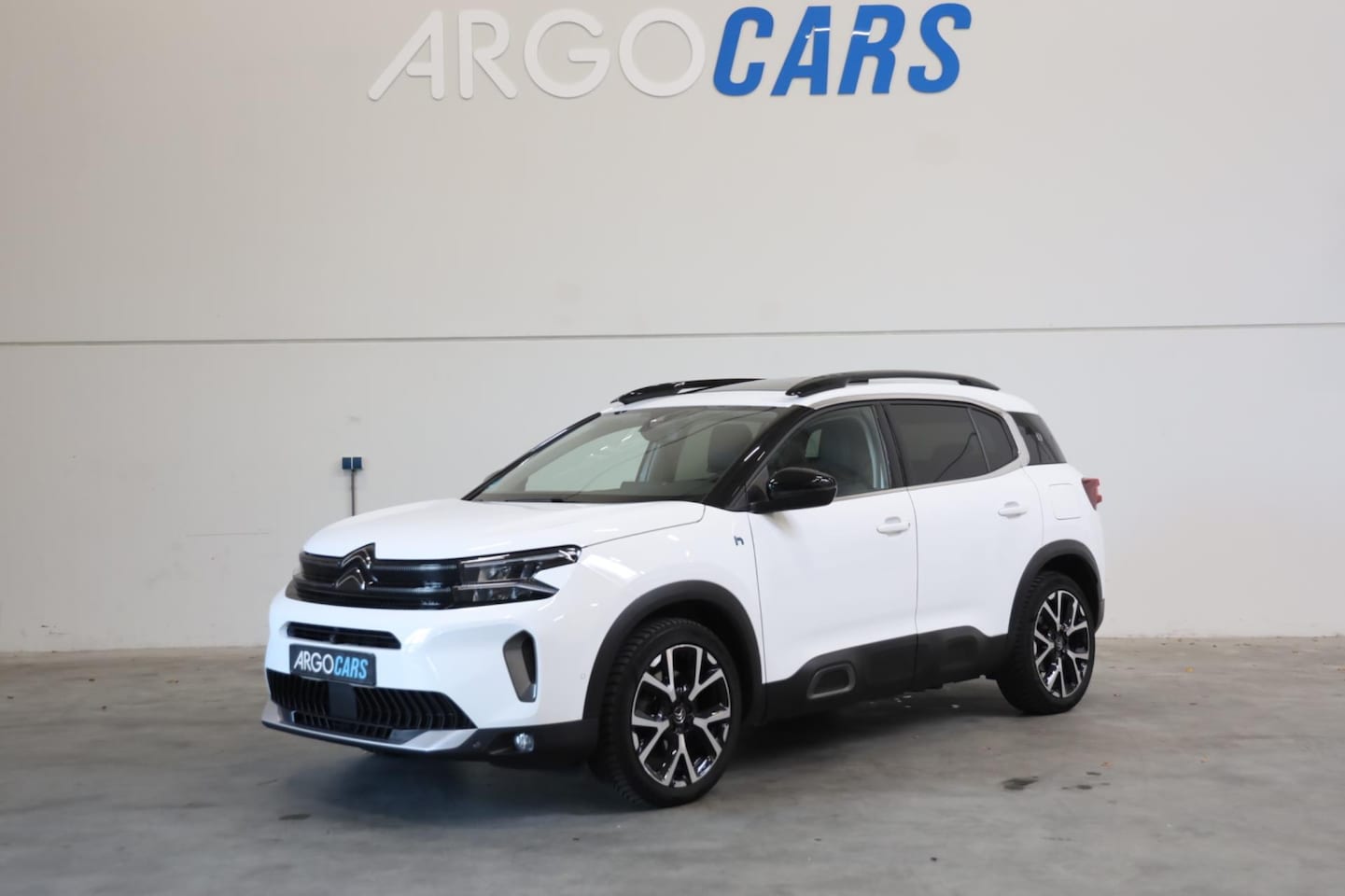 Citroën C5 Aircross - 1.6 Plug-in Hybrid 225 Shine 11/2022 NAVI PANO CARPLAY CAMERA V+A PDC CRUISE LEASE v/a € 2 - AutoWereld.nl